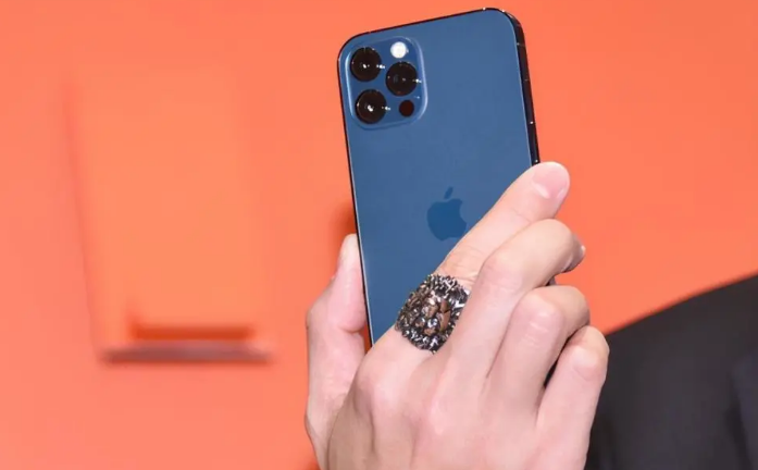 莎车苹果手机维修分享iPhone12系列重启方法教程 